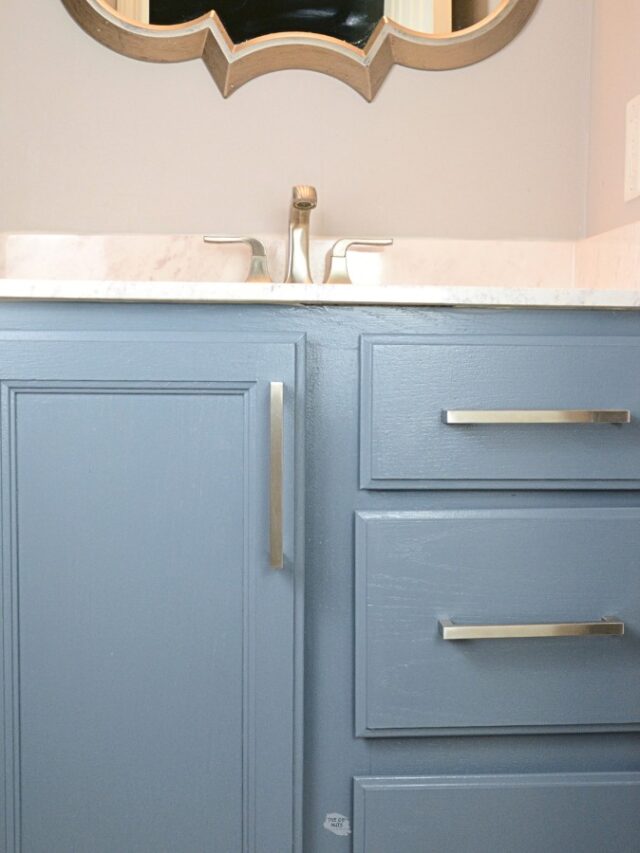How To Paint and Repaint Cabinets