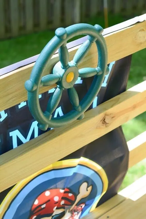 Steering wheel in DIY playset